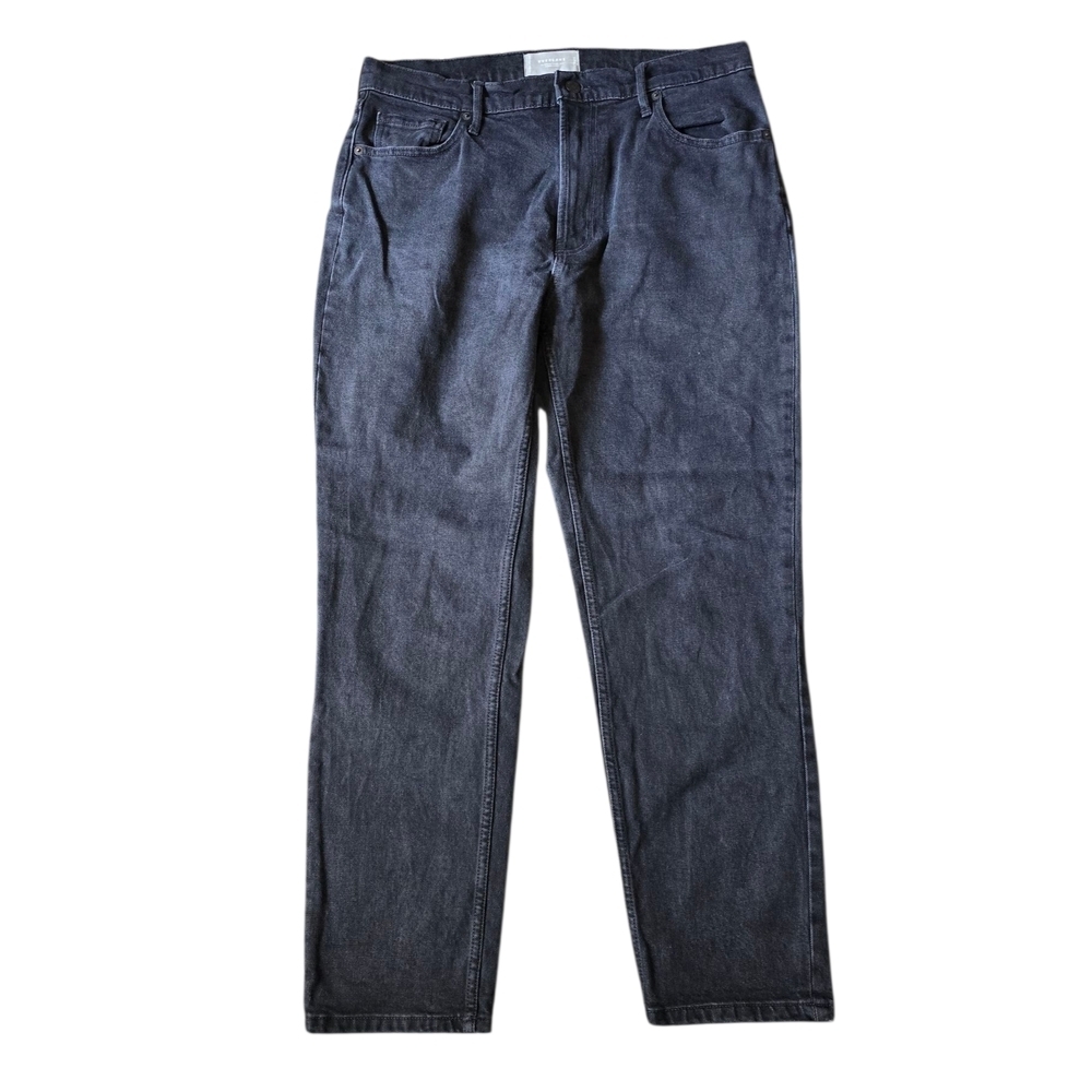 Everlane Women's Charcoal Black Straight Leg Jeans.  Size 31